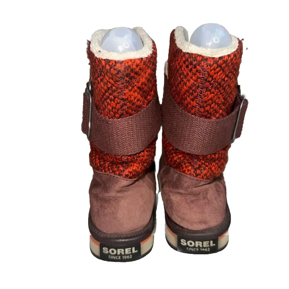 SOREL NL2070-259 Newbie Suede & Fabric Boot 6.5 Burgundy Red Yellow Logo Mid